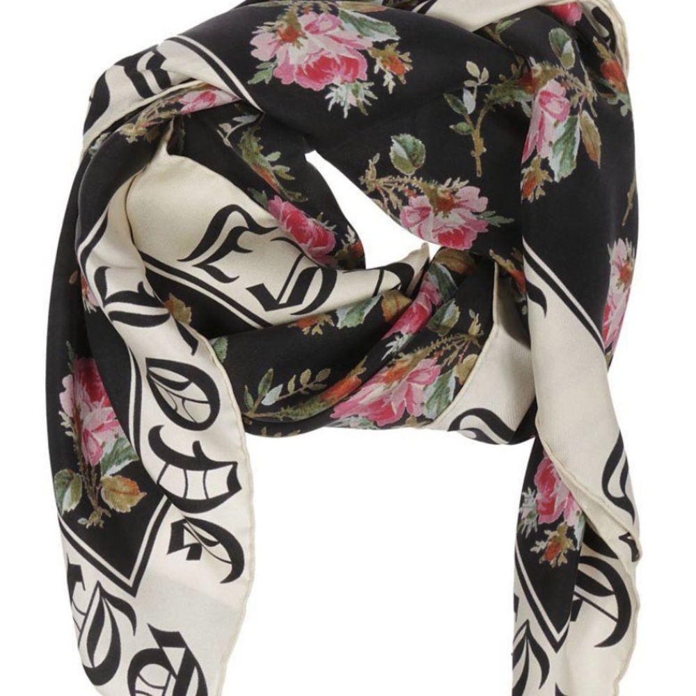 ISO.. Gucci Blind for Love gothic scarf, headband